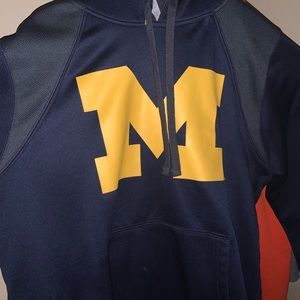 Michigan hoodie size L 12-14